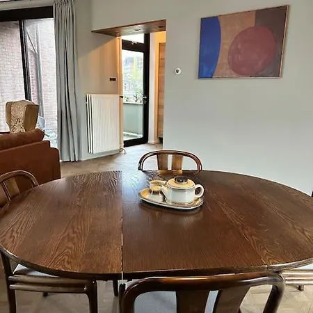 Big In Vintage Style Daire *